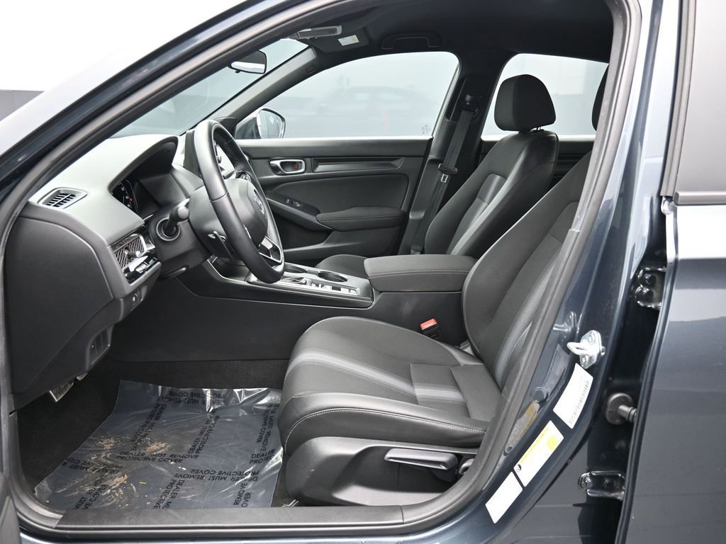 Used 2025 Honda Civic Sport image 32