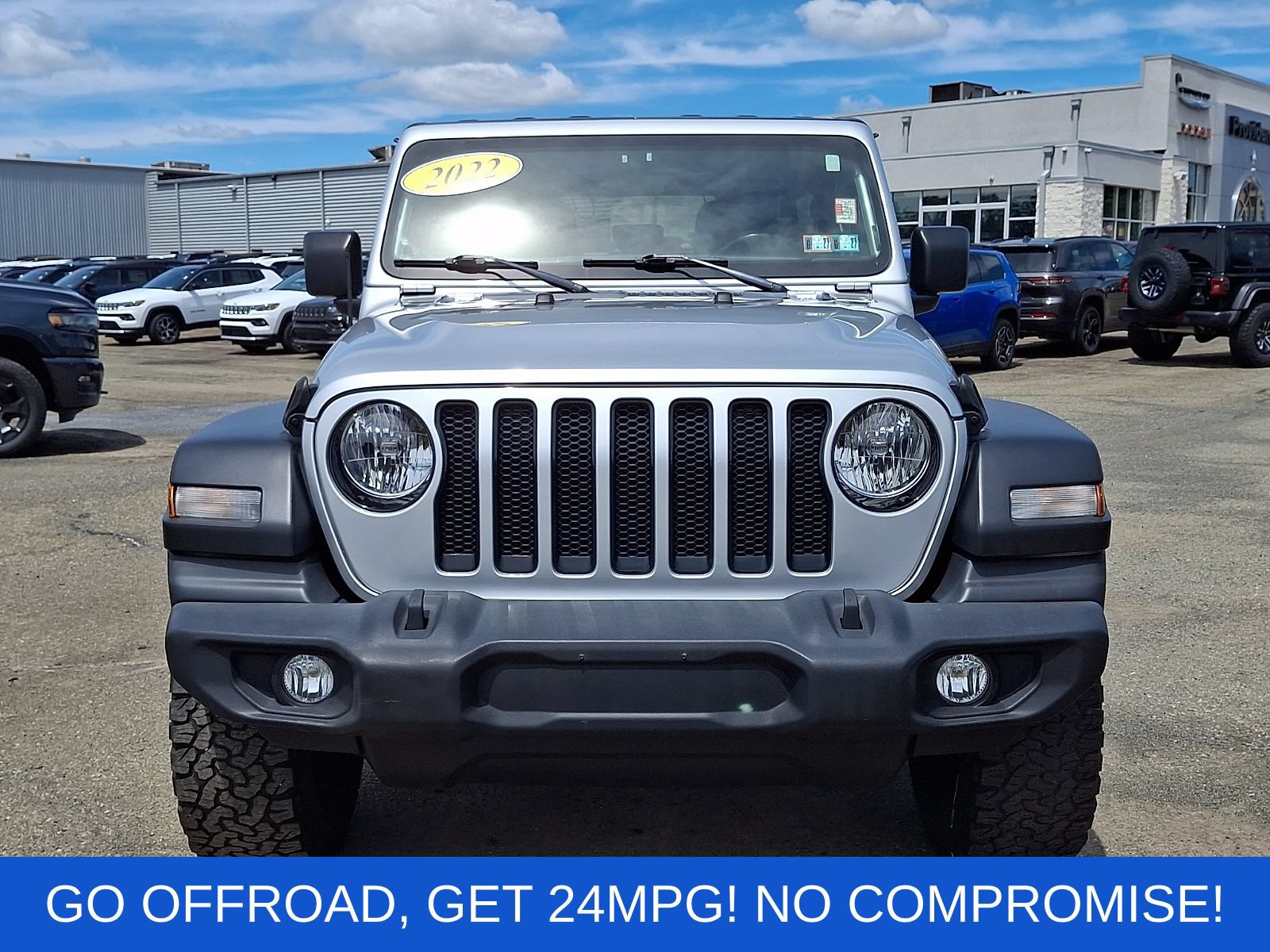 Used 2022 Jeep Wrangler Unlimited Sport AWD/4WD image 2