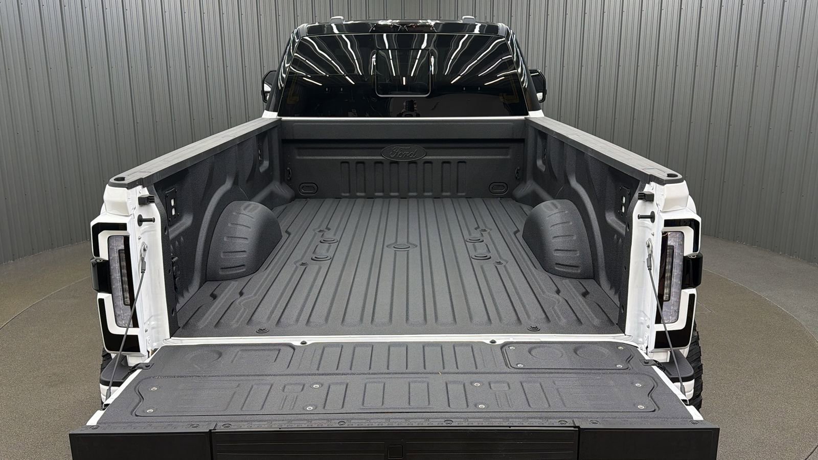 Used 2026 Ford F450 Platinum w/ Platinum Plus Package image 17