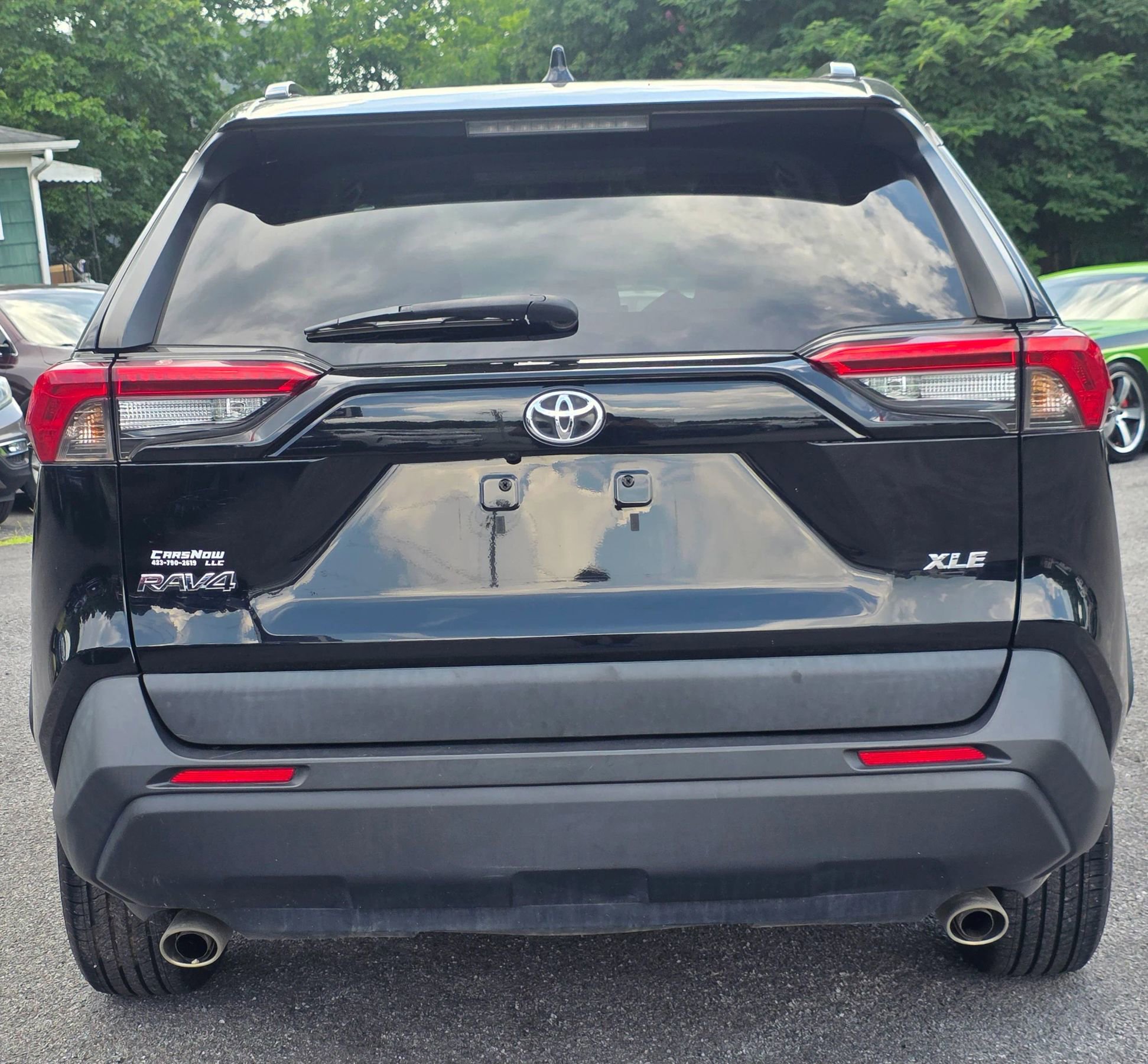 Used 2021 Toyota RAV4 XLE image 5