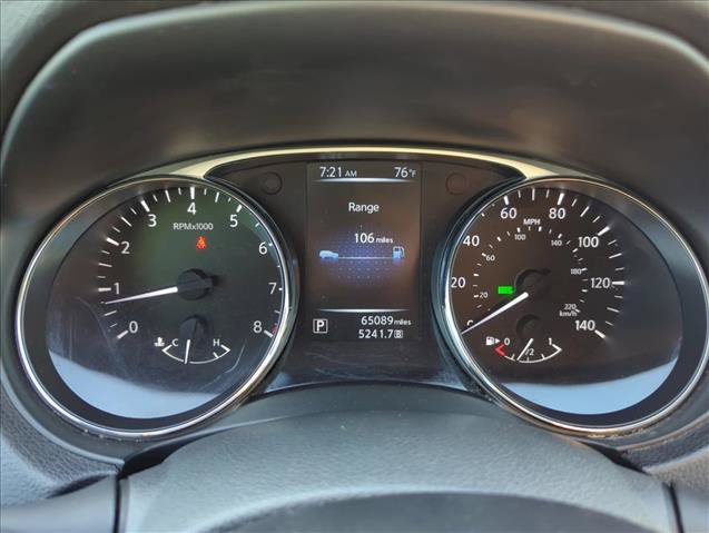 Used 2016 Nissan Rogue S FWD image 18