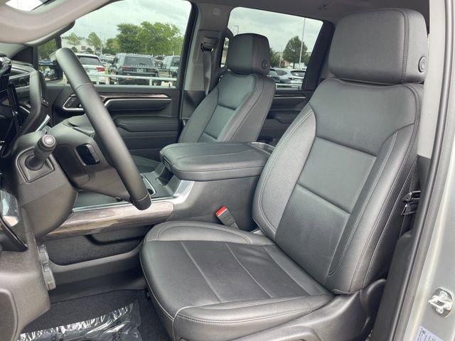 Used 2025 Chevrolet Silverado 2500 LTZ w/ LTZ Convenience Package image 25