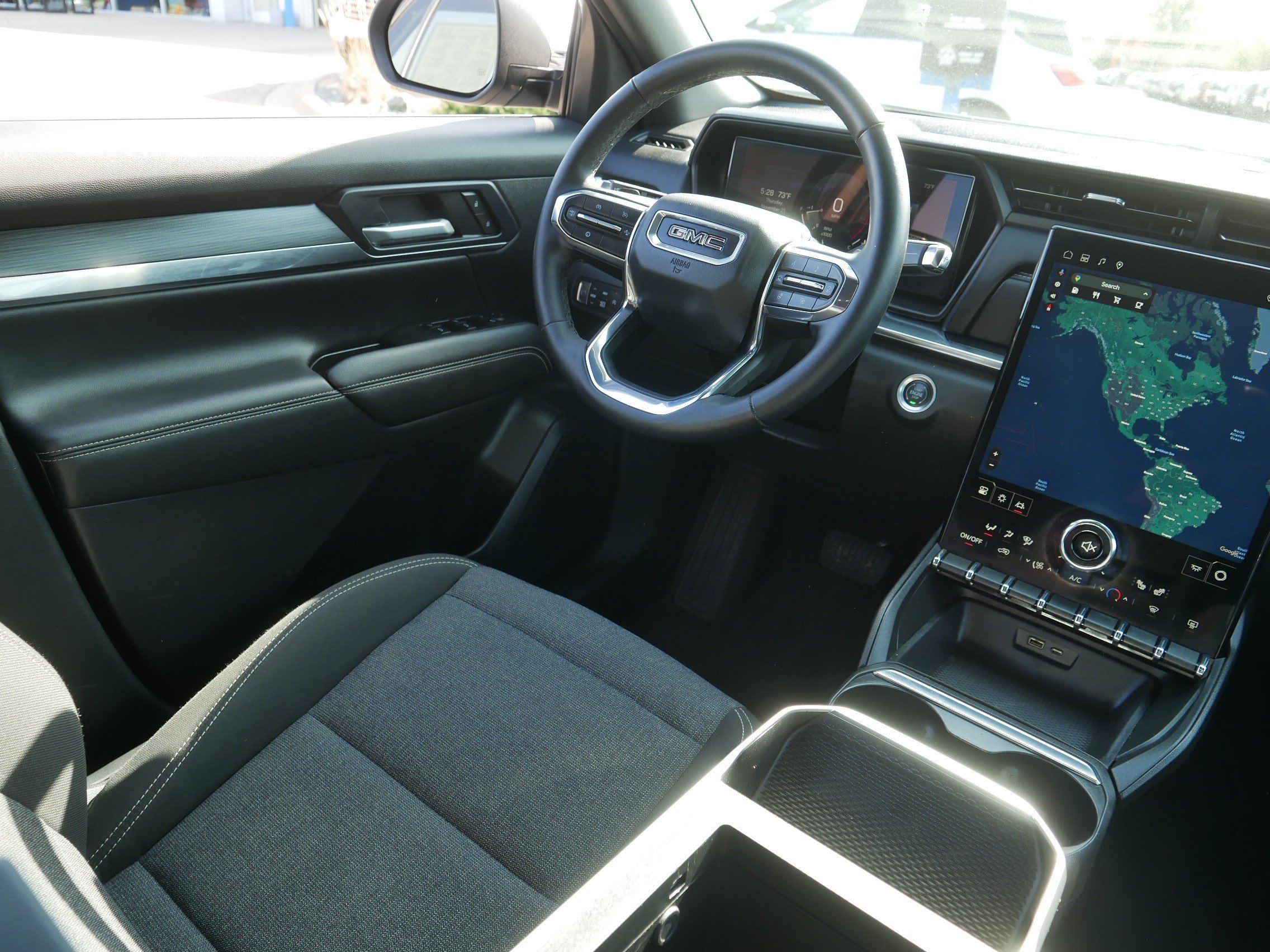 Used 2025 GMC Terrain Elevation AWD/4WD image 9