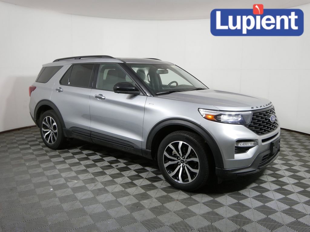 Used 2023 Ford Explorer ST-Line image 1