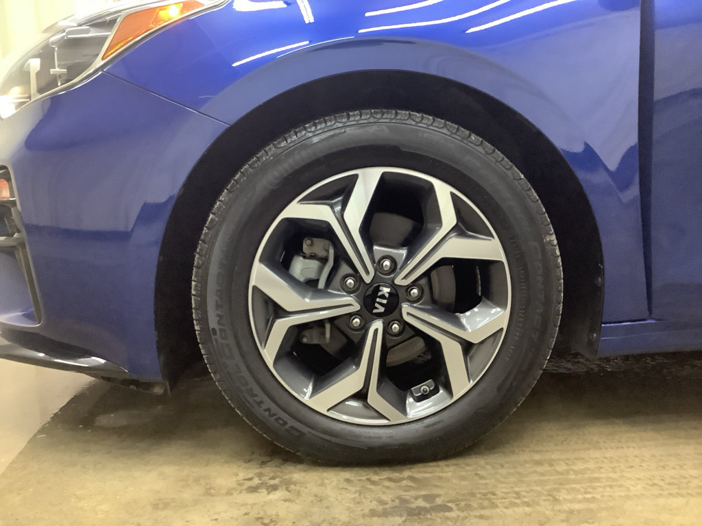 Used 2020 Kia Forte LXS FWD image 23