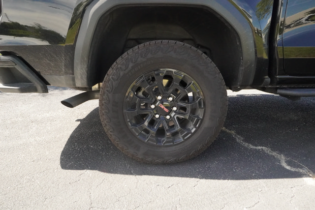 Used 2026 GMC Canyon Elevation w/ Convenience Package RWD image 30