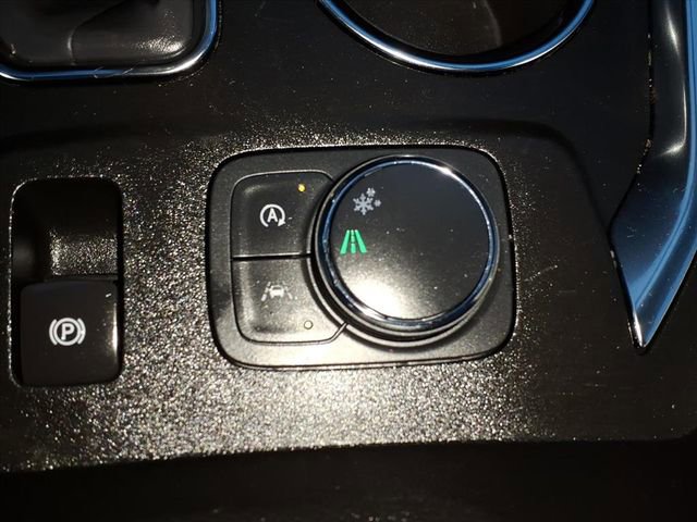 Used 2023 Chevrolet Traverse LT image 19