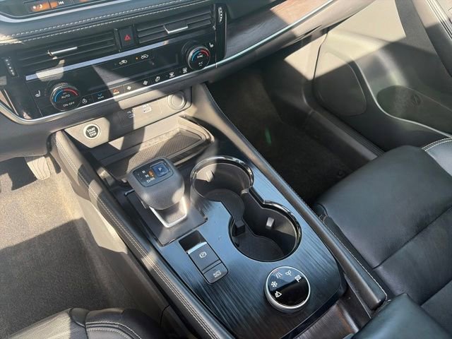 Used 2021 Nissan Rogue SL w/ Premium Package image 47