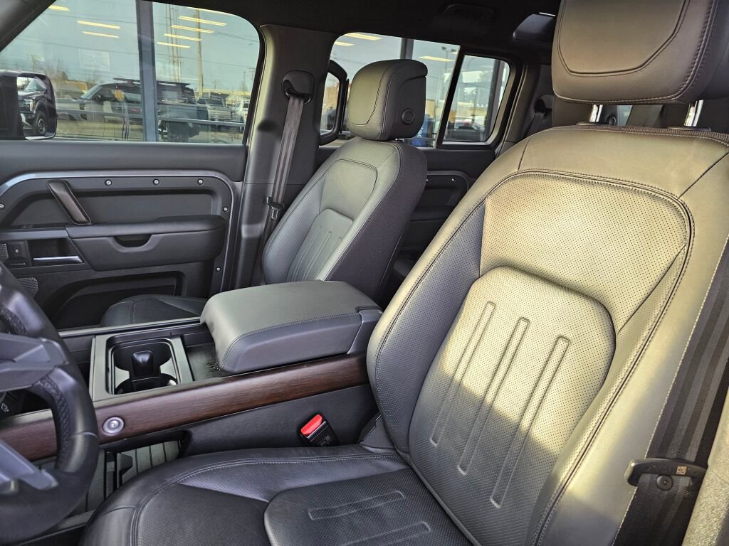 Used 2024 Land Rover Defender 110 X image 20
