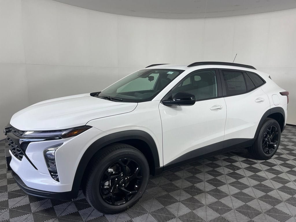 New 2026 Chevrolet Trax LT w/ Driver Confidence Package FWD image 12