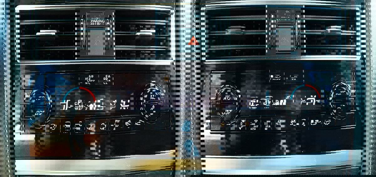 Used 2022 INFINITI QX80 Luxe w/ All-Season Package image 50