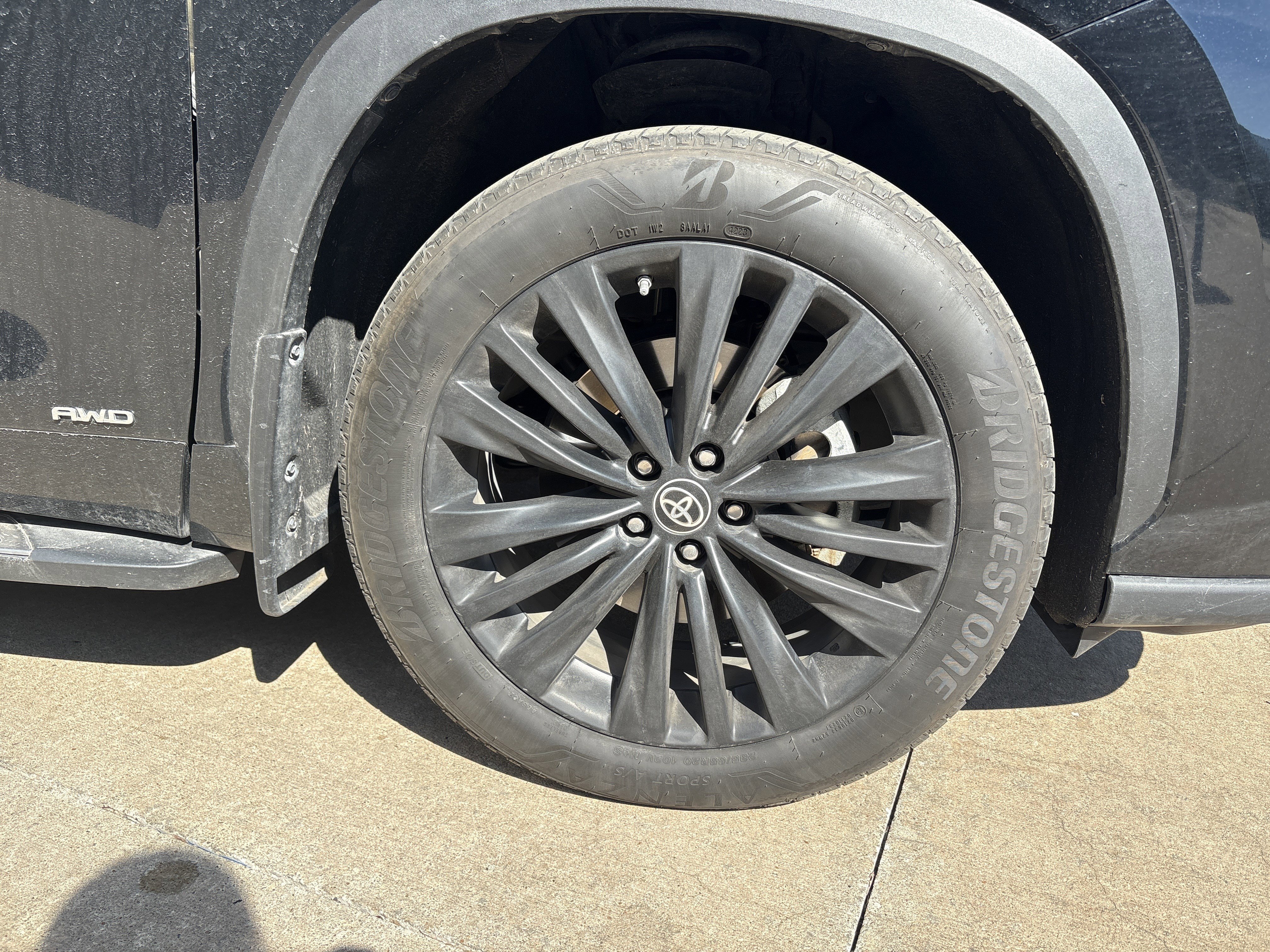 Used 2024 Toyota Highlander Platinum image 13