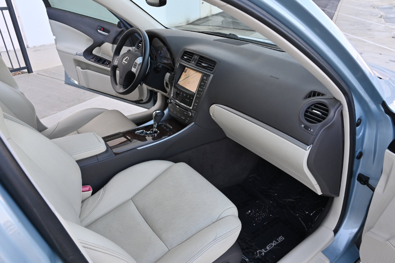 Used 2011 Lexus IS 250 w/ Premium Pkg Value Edition RWD image 12