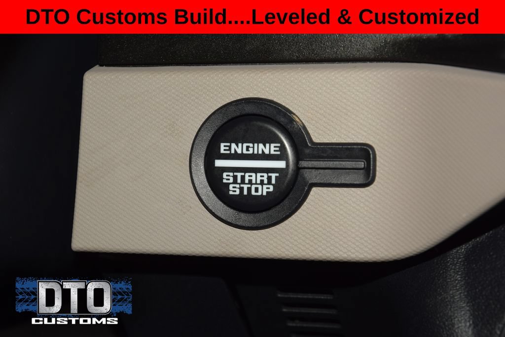 Used 2023 Ford Bronco Wildtrak AWD/4WD image 34