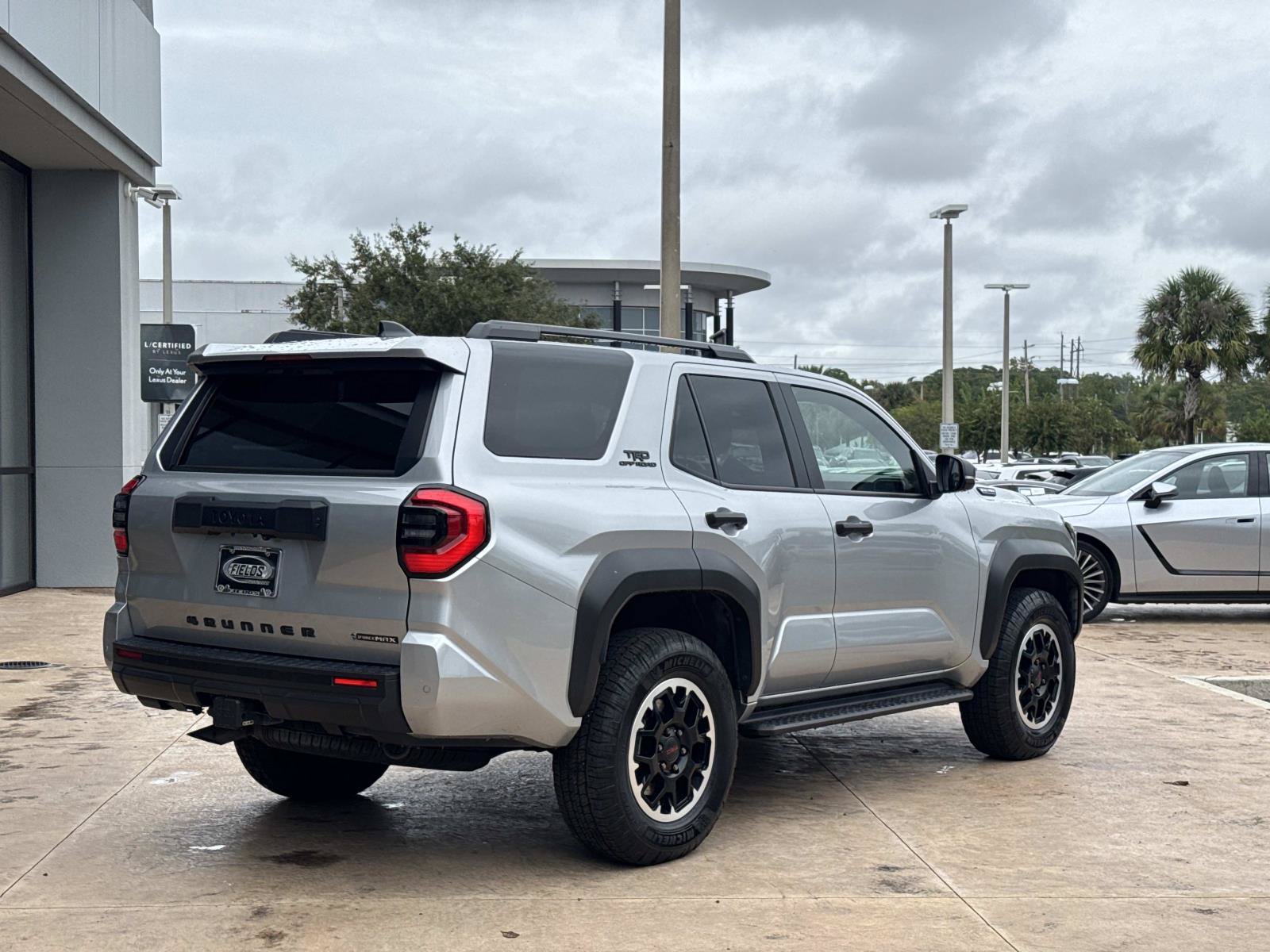 Used 2025 Toyota 4Runner TRD Off-Road AWD/4WD image 3
