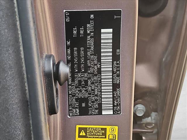 Used 2017 Toyota Highlander Limited FWD image 25