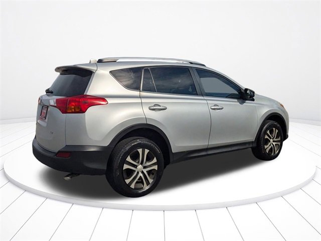 Used 2013 Toyota RAV4 LE image 9