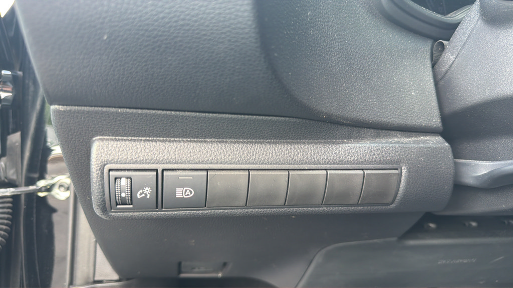 Used 2026 Toyota Corolla SE FWD image 18