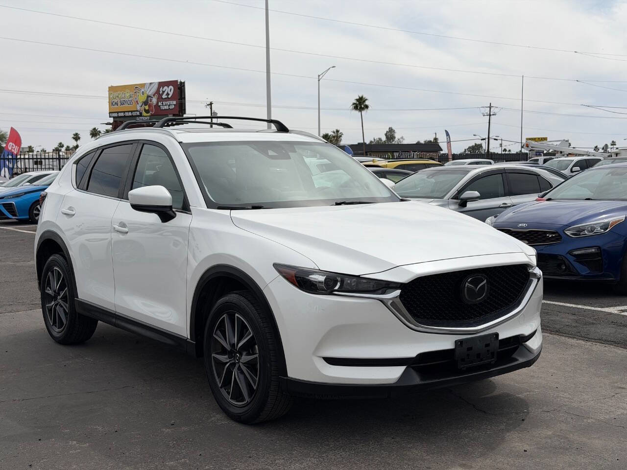 Used 2018 MAZDA CX-5 Touring w/ Preferred Equipment Package FWD image 14