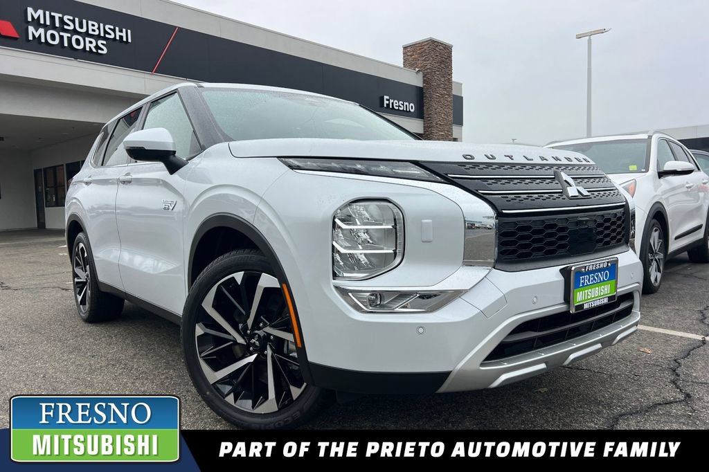 New 2025 Mitsubishi Outlander SE
