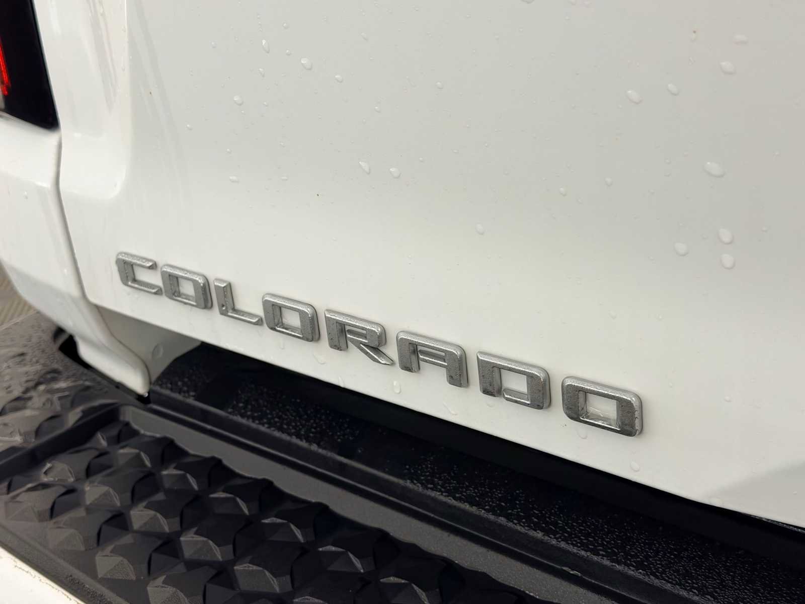 Used 2024 Chevrolet Colorado LT w/ LT Convenience Package II image 12