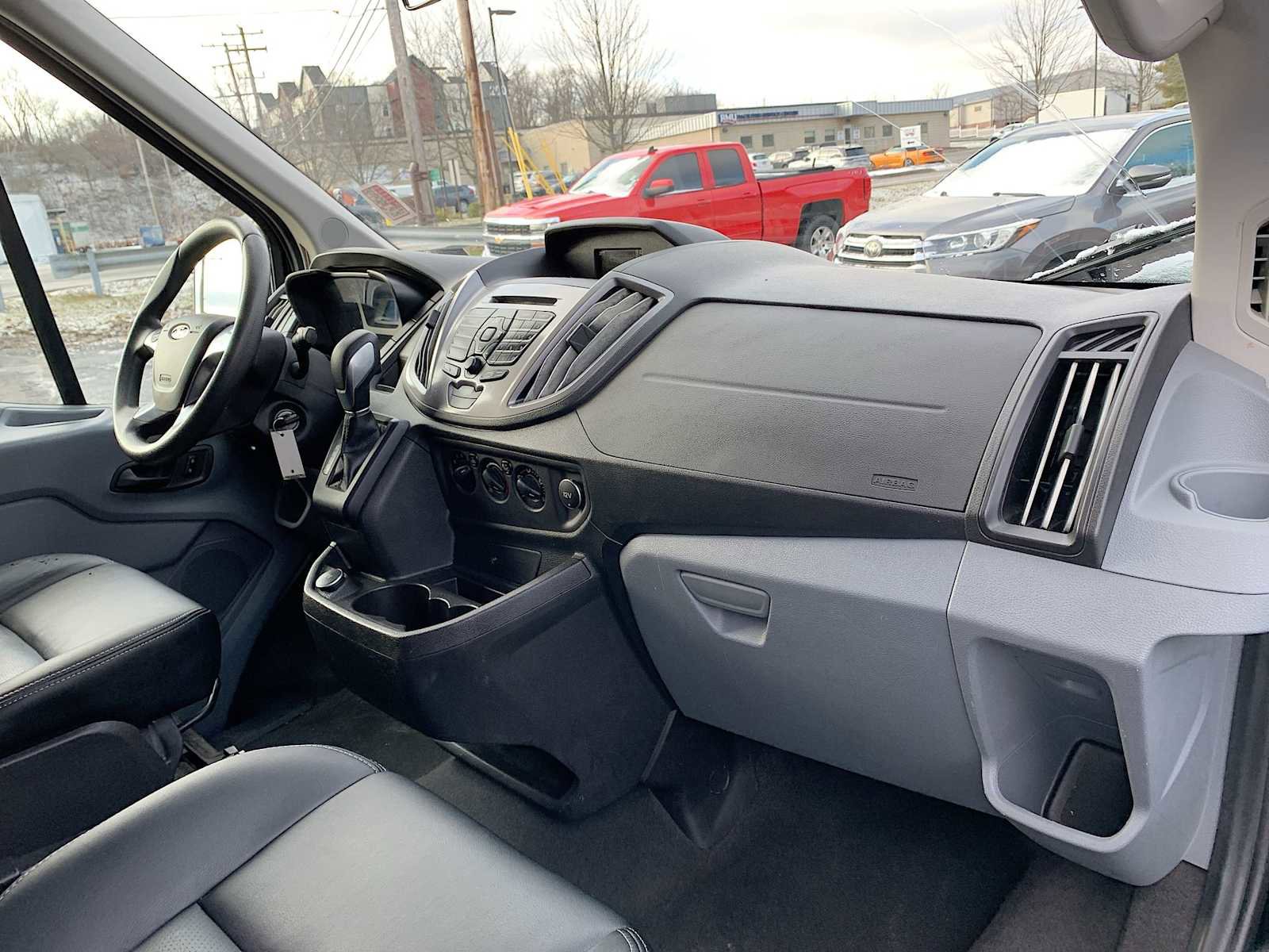 Used 2017 Ford Transit 350 XLT image 25