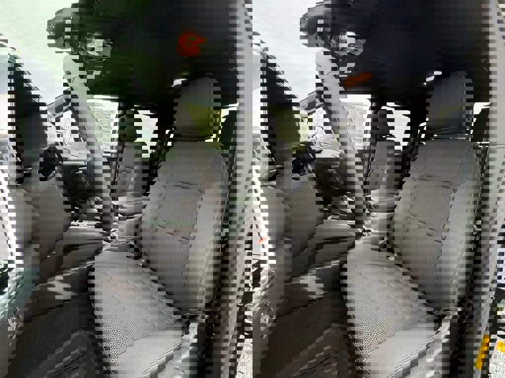 New 2026 GMC Canyon Elevation w/ Convenience Package image 12