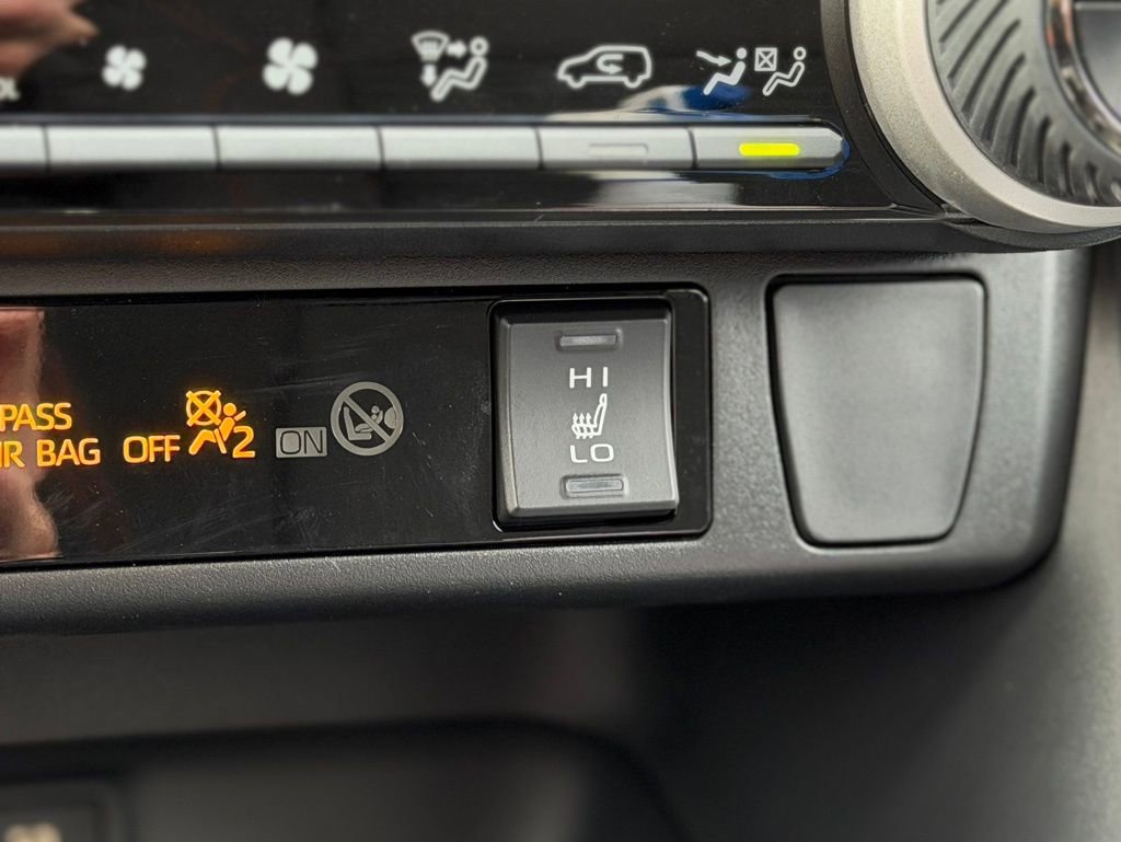 Used 2024 Toyota RAV4 SE w/ Weather & Moonroof Package image 15