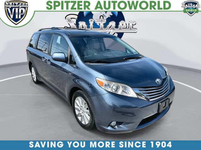 Used 2017 Toyota Sienna XLE AWD/4WD image 1