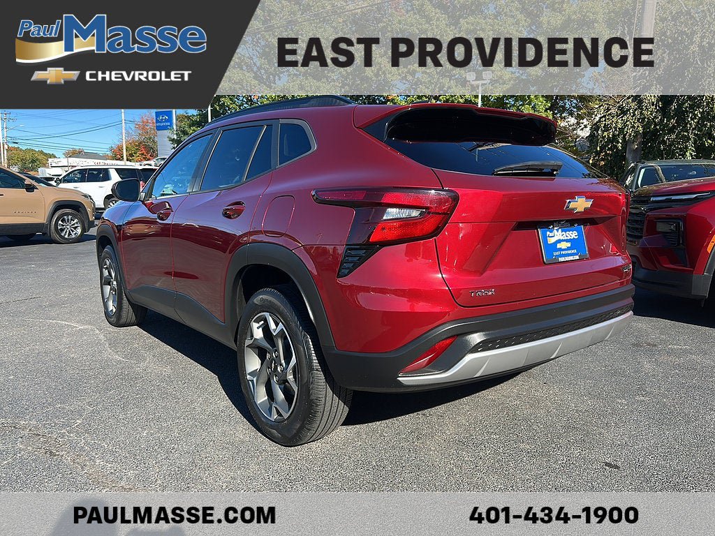 Certified 2024 Chevrolet Trax LT w/ LT Convenience Package FWD image 6