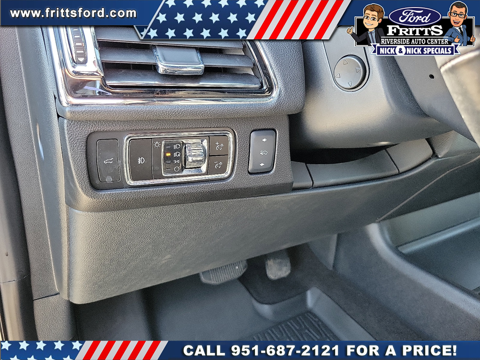 Used 2023 Lincoln Navigator L Reserve RWD image 12