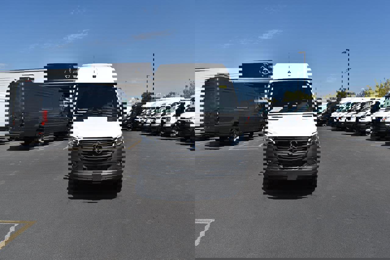 New 2025 Mercedes-Benz Sprinter 3500 image 2