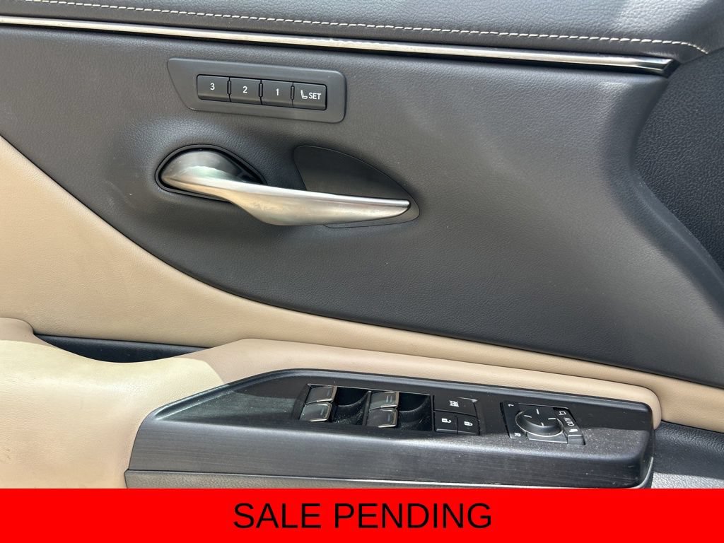 Certified 2021 Lexus ES 350 w/ Premium Package FWD image 22