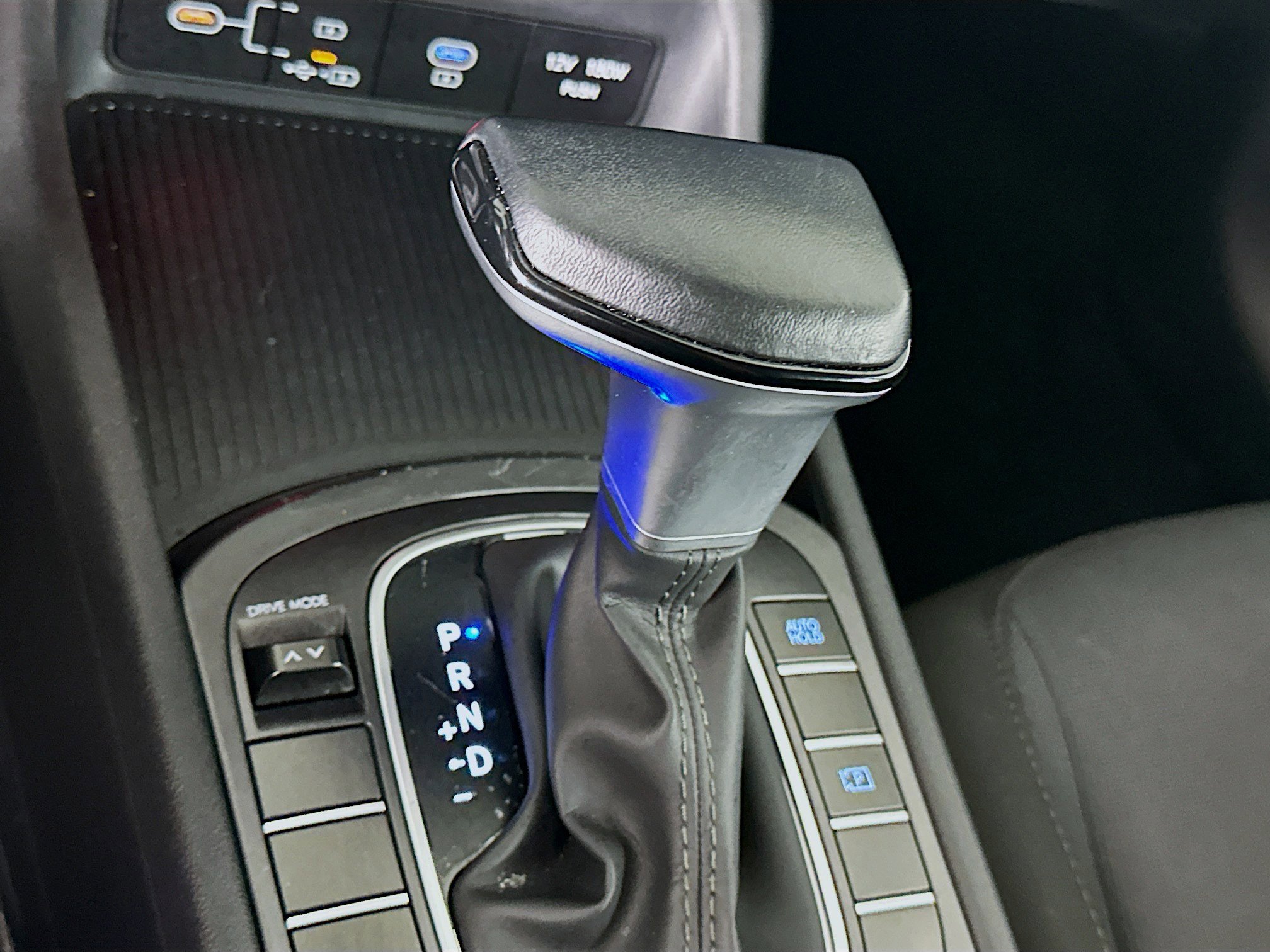 Used 2025 Hyundai Kona SEL image 25