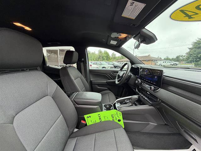 Used 2024 Chevrolet Colorado Trail Boss w/ Advanced Trailering Package AWD/4WD image 14