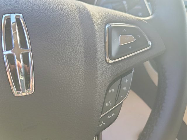 Used 2018 Lincoln MKC Reserve w/ Lincoln MKC Climate Package FWD image 28