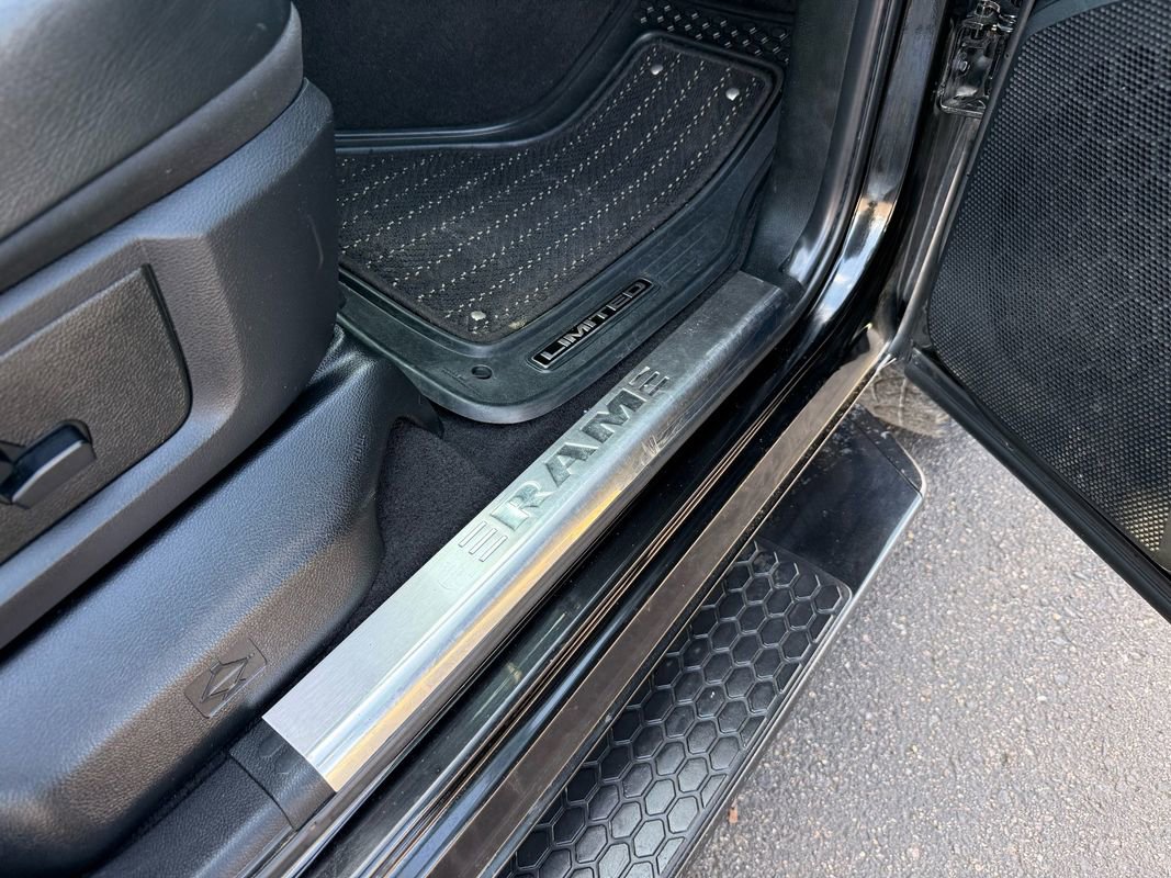 Used 2018 RAM 2500 Limited image 30