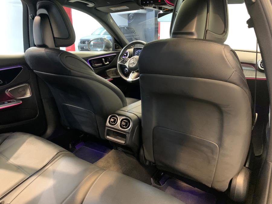 Used 2022 Mercedes-Benz C 300 4MATIC Sedan w/ Pinnacle Trim Package image 58