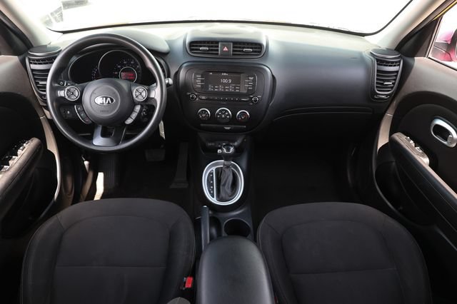 Used 2017 Kia Soul FWD image 2