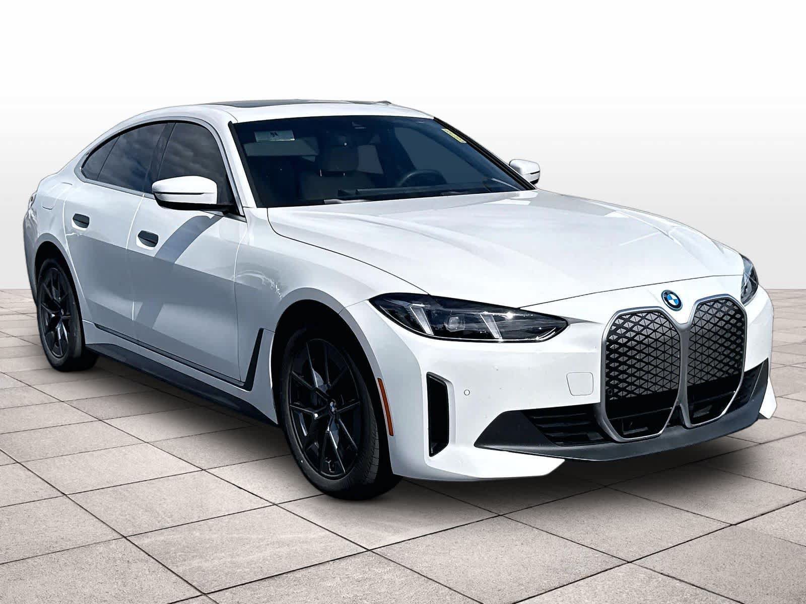 Used 2025 BMW i4 eDrive40 RWD image 3