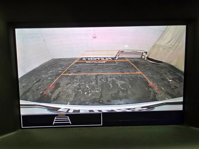 Used 2023 GMC Terrain SLE w/ Driver Convenience Package AWD/4WD image 21