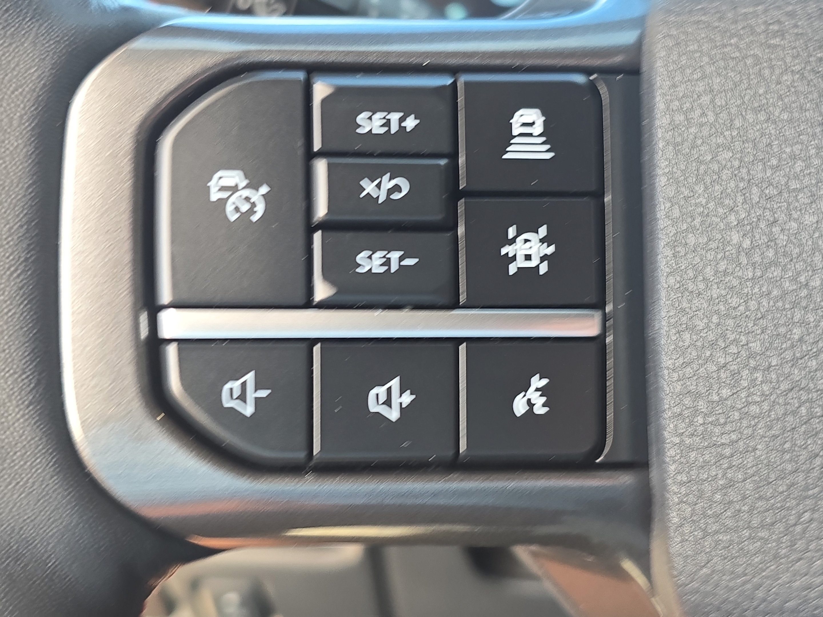Used 2024 Ford Expedition Limited RWD image 25