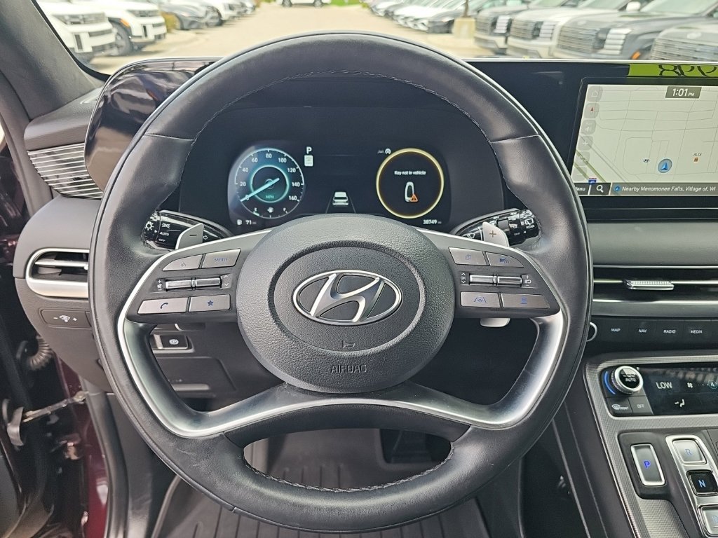 Certified 2024 Hyundai Palisade Calligraphy FWD image 17