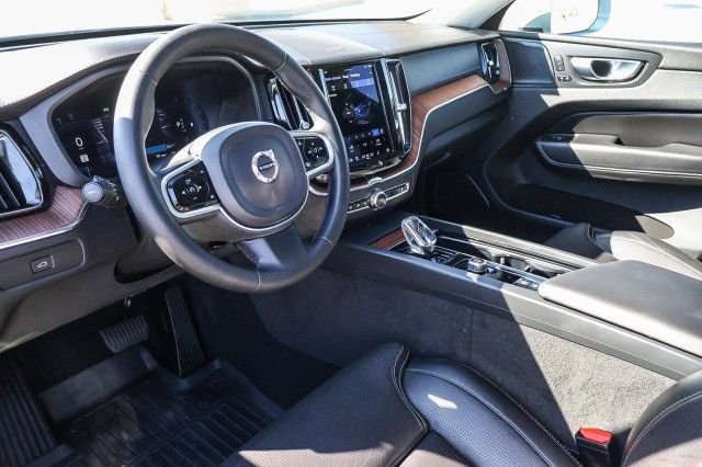 Used 2023 Volvo XC60 B5 Ultimate w/ Climate Package image 19