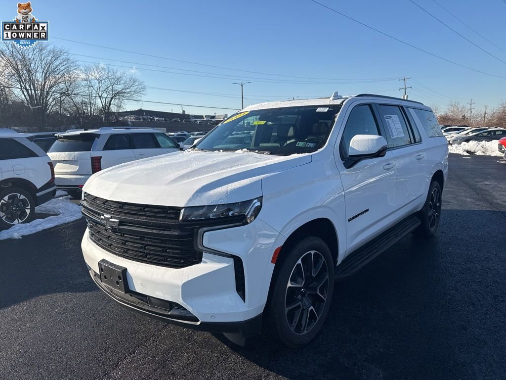 Used 2024 Chevrolet Suburban RST w/ Luxury Package image 3