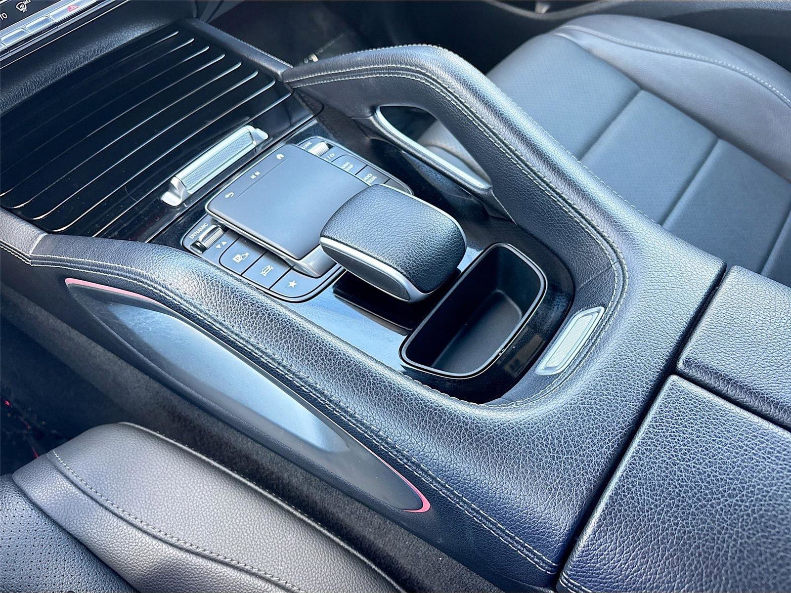 Used 2024 Mercedes-Benz GLE 350 4MATIC image 17