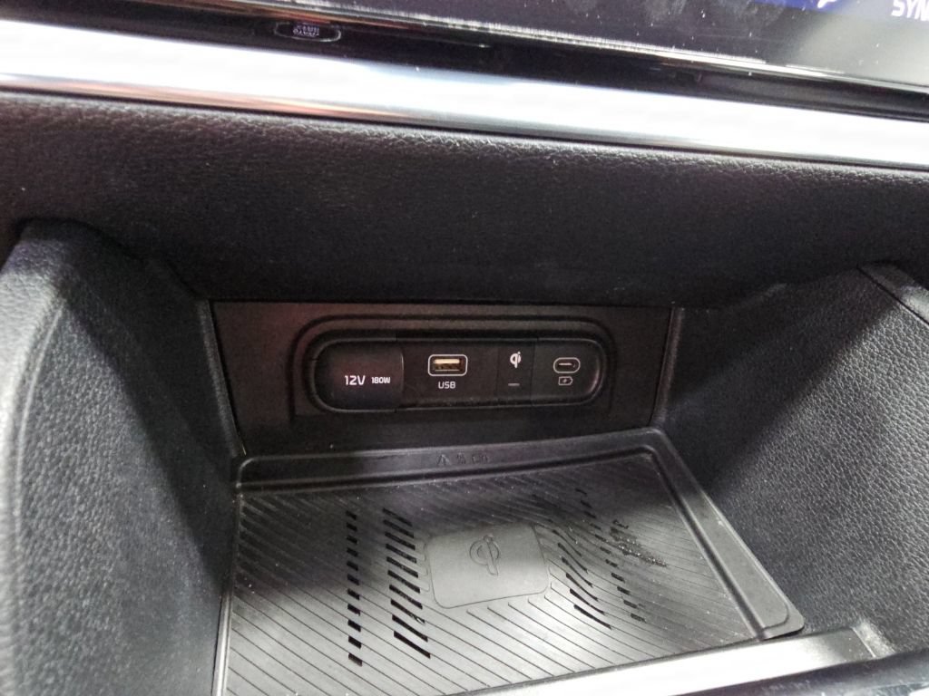 Used 2023 Kia Sportage EX FWD image 21