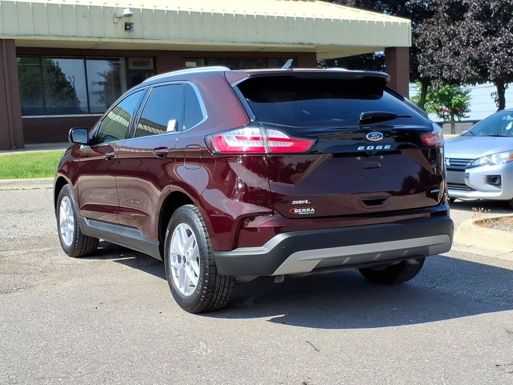 Used 2024 Ford Edge SEL AWD/4WD image 3