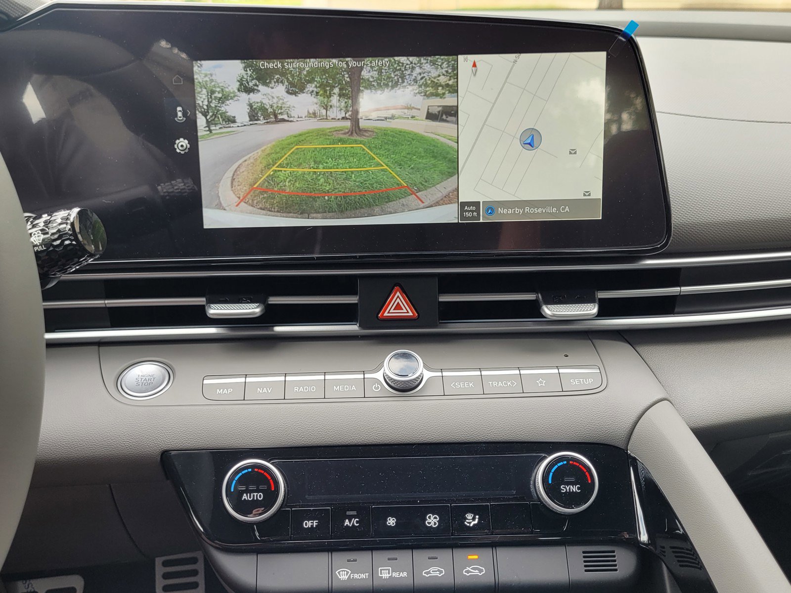 New 2025 Hyundai Elantra SEL image 20