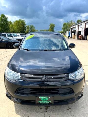Used 2015 Mitsubishi Outlander SE
